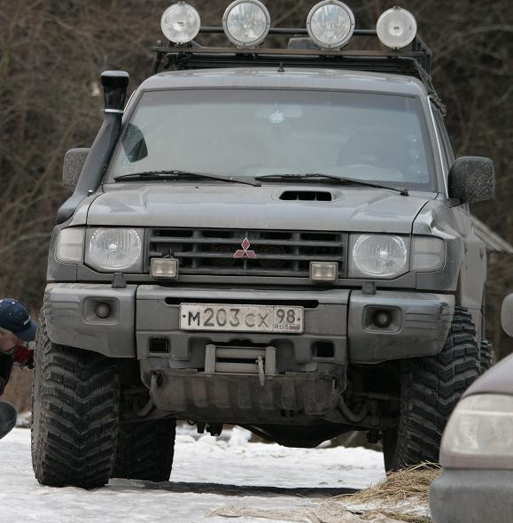 Шноркель из стеклопластика на Mitsubishi Pajero 1995-1999 (рестайлинговый кузов)