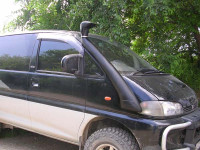 Шноркель из стеклопластика на Mitsubishi Delica - P8W (1994 – настоящее время)